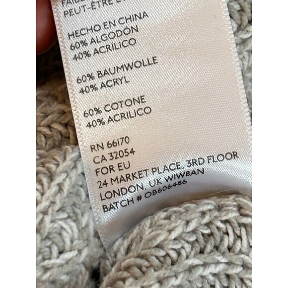 Silence & Noise | UO Short Sleeve Cropped Sweater size M Keyhole Front Cutout - Picture 5 of 8